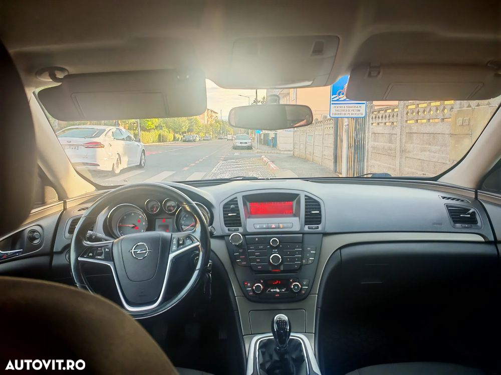Opel Insignia 2.0 CDTI - 8