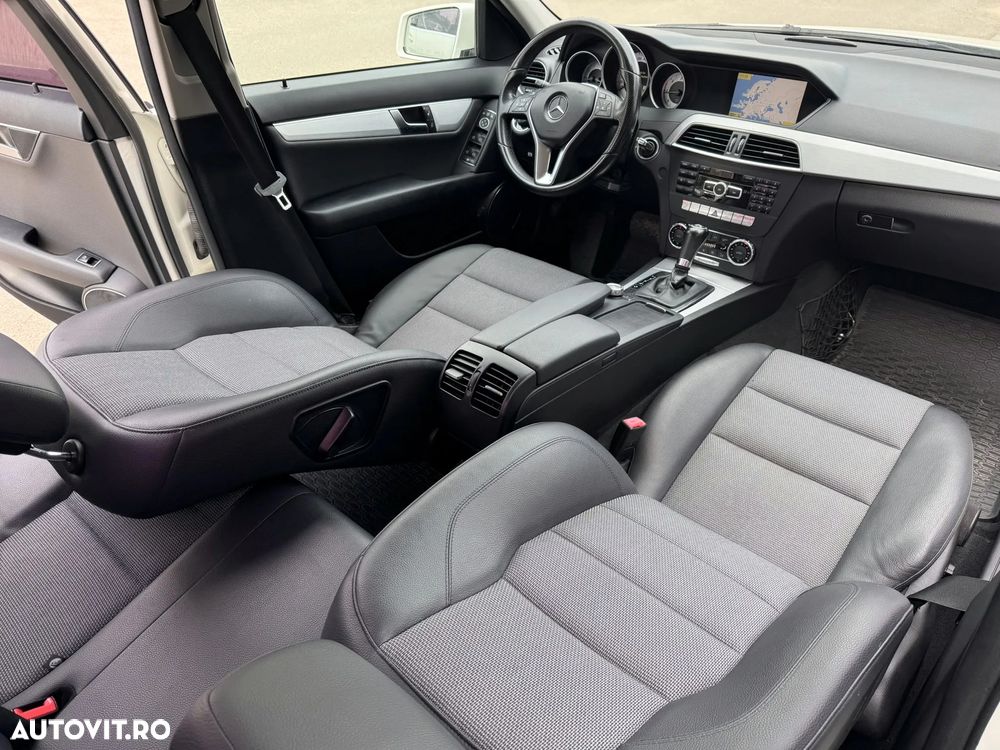 Mercedes-Benz C 220 CDI 7G-TRONIC Avantgarde Edition - 31