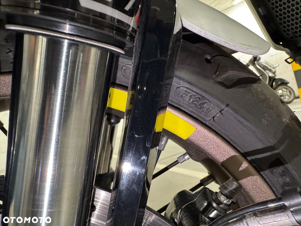 Husqvarna Vitpilen - 13