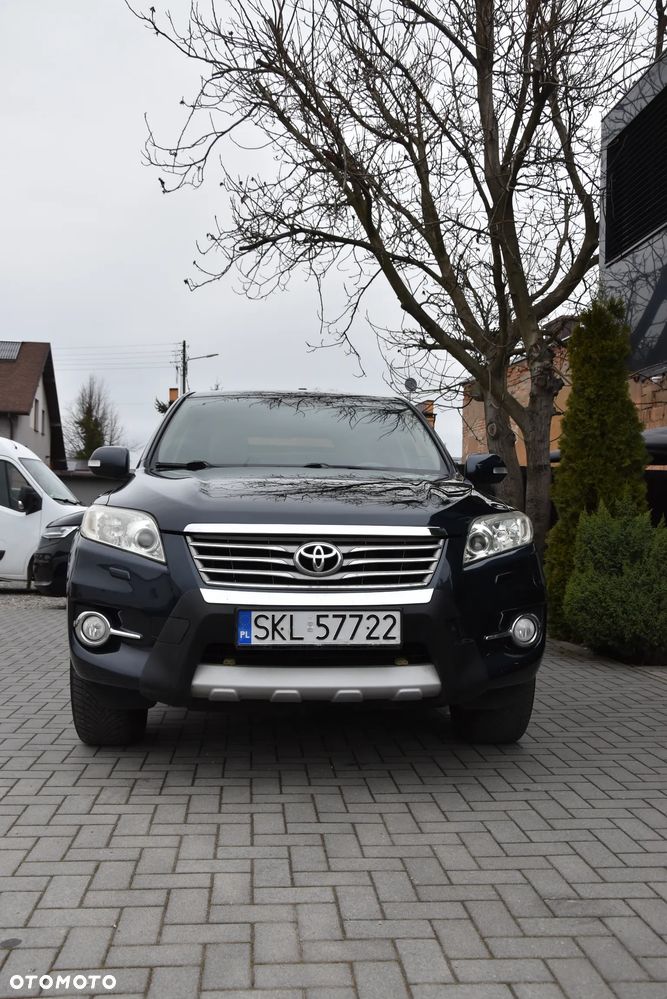 Toyota RAV4 2.0 VVT-i Premium - 11