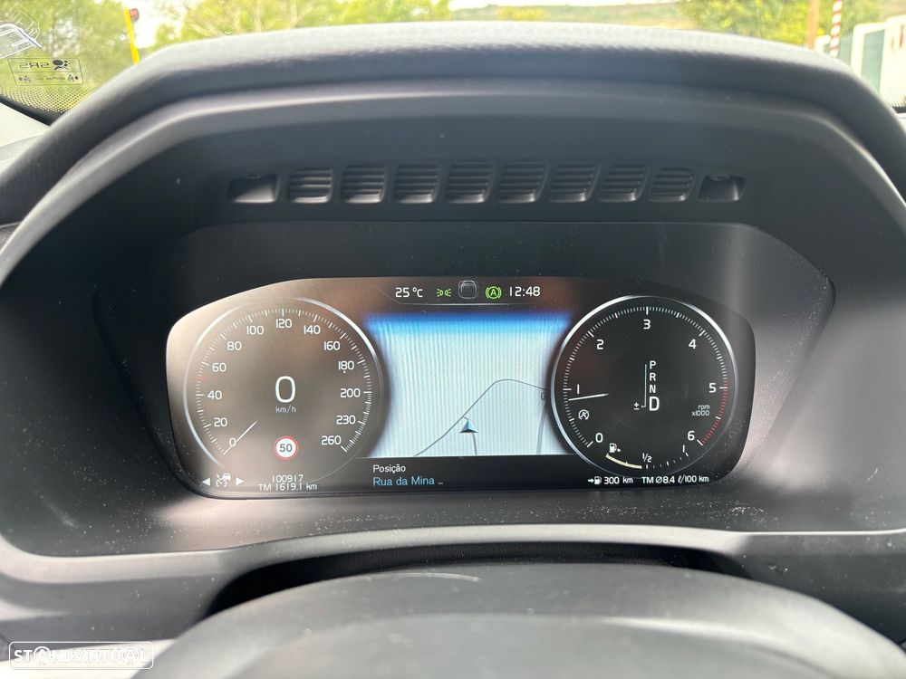 Volvo XC 90 2.0 D4 Momentum - 23