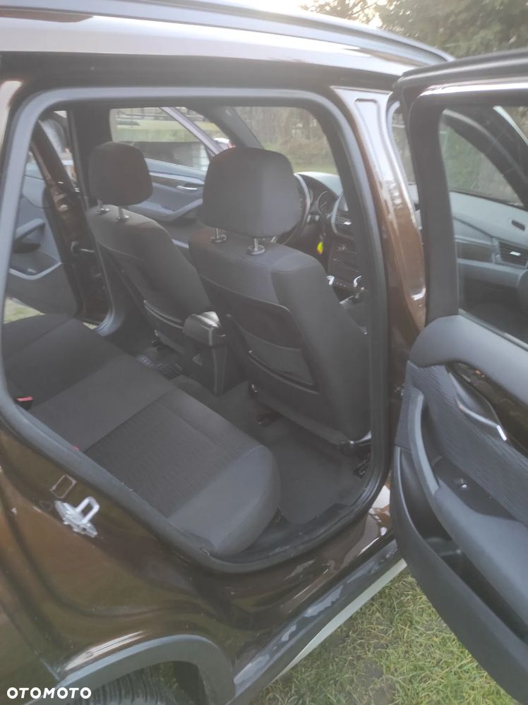 BMW X1 xDrive28i - 8