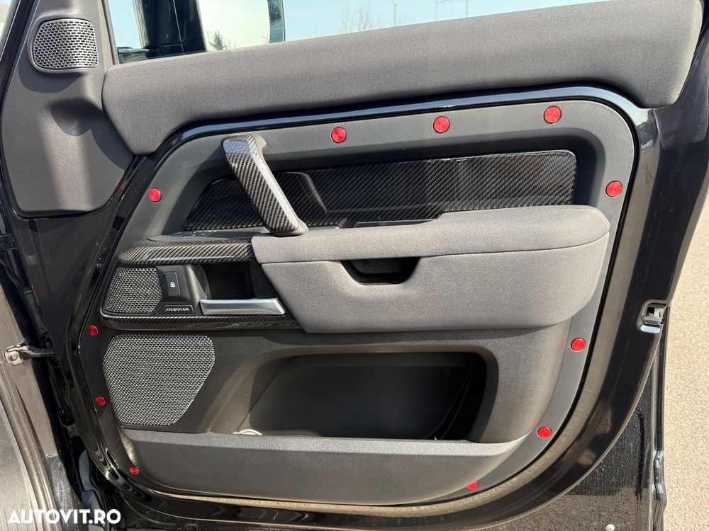 Land Rover Defender 110 3.0D 250 MHEV Hard Top X-Dynamic SE - 20