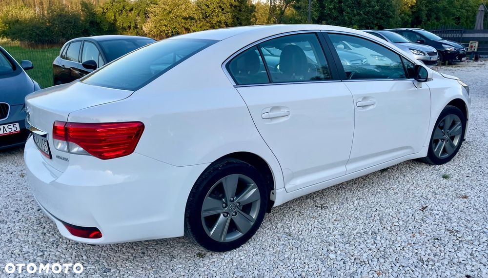 Toyota Avensis 2.0 D-4D Premium - 18