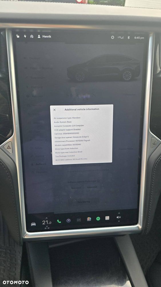 Tesla Model X - 22