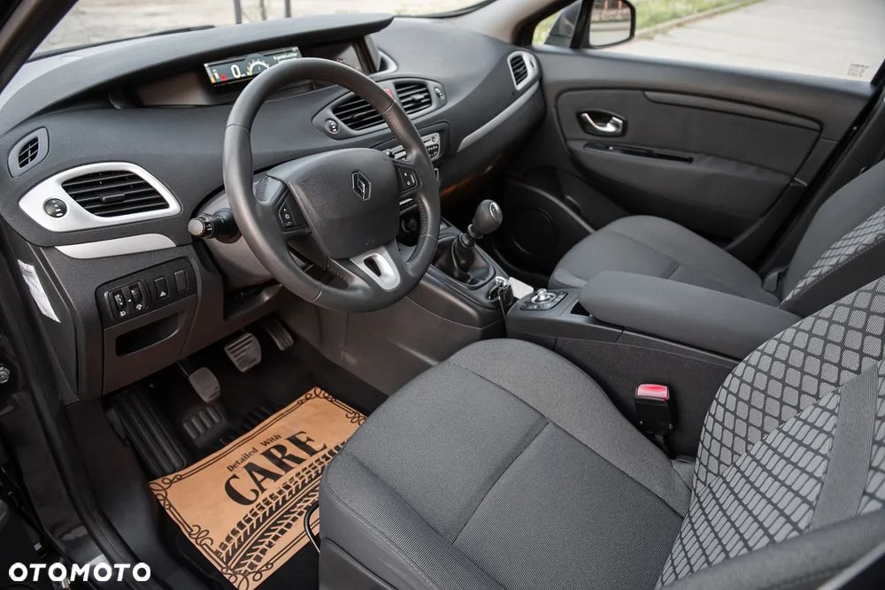 Renault Scenic - 15