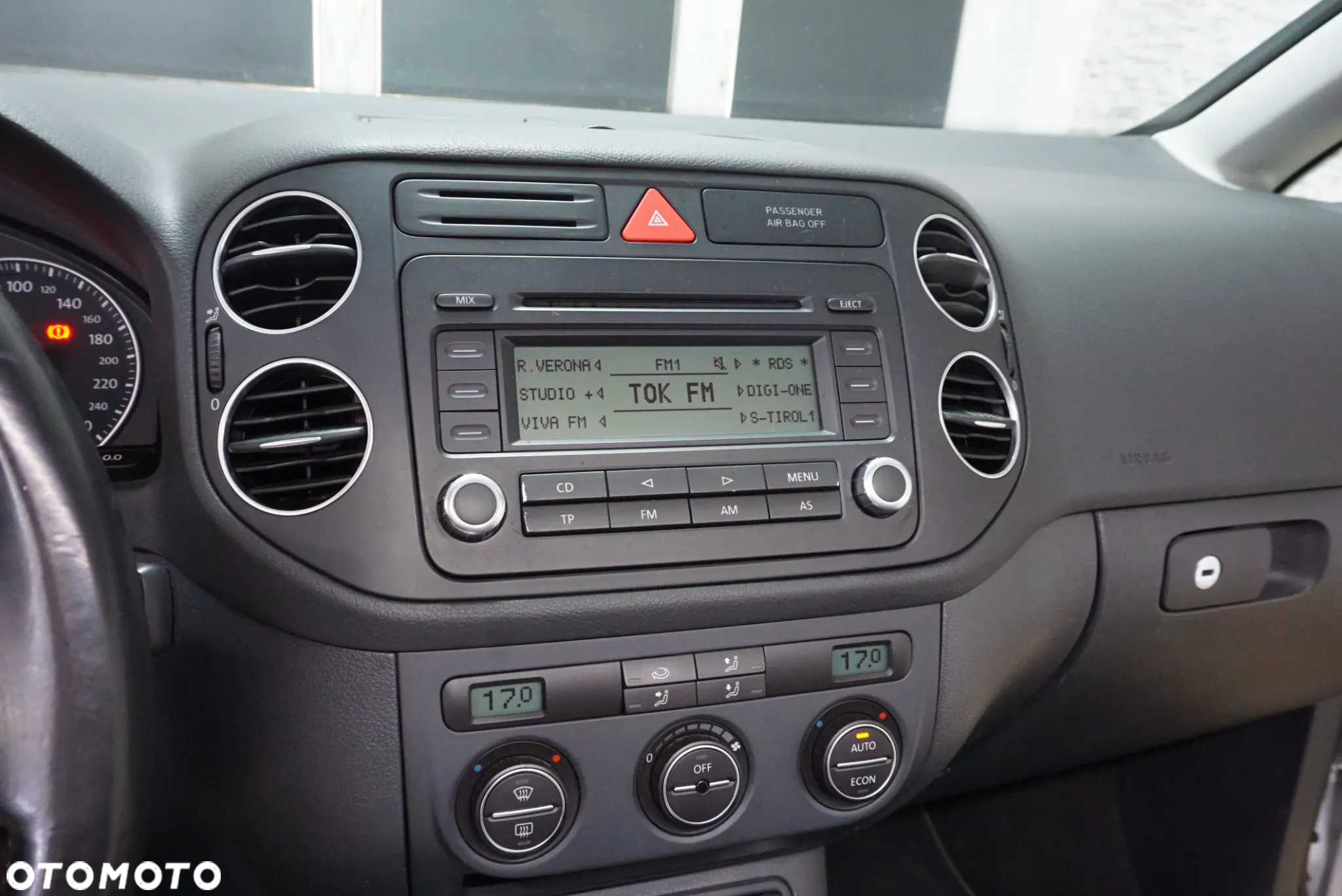 Volkswagen Golf Plus 1.9 TDI Comfortline - 32