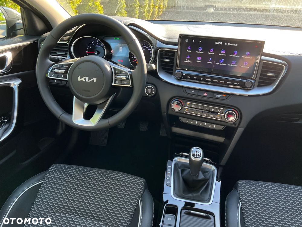 Kia Ceed 1.5 T-GDI Tribute - 22