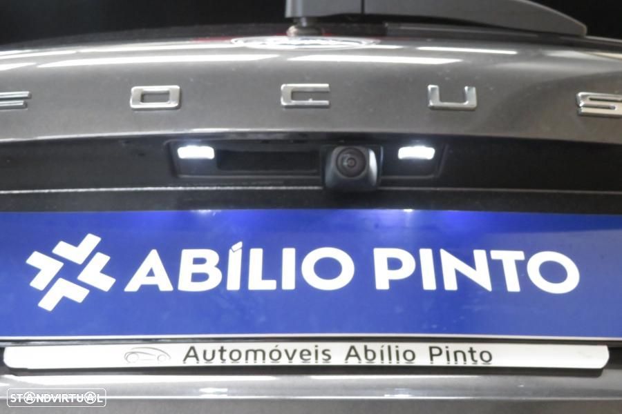 Ford Focus 1.0 EcoBoost MHEV ST-Line X - 29