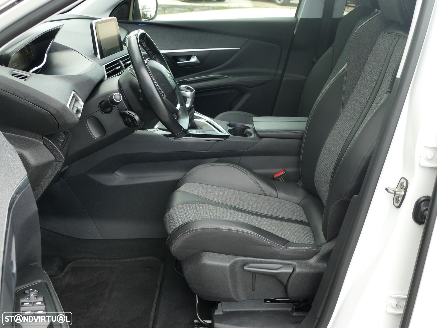 Peugeot 3008 2.0 BlueHDi Allure - 26