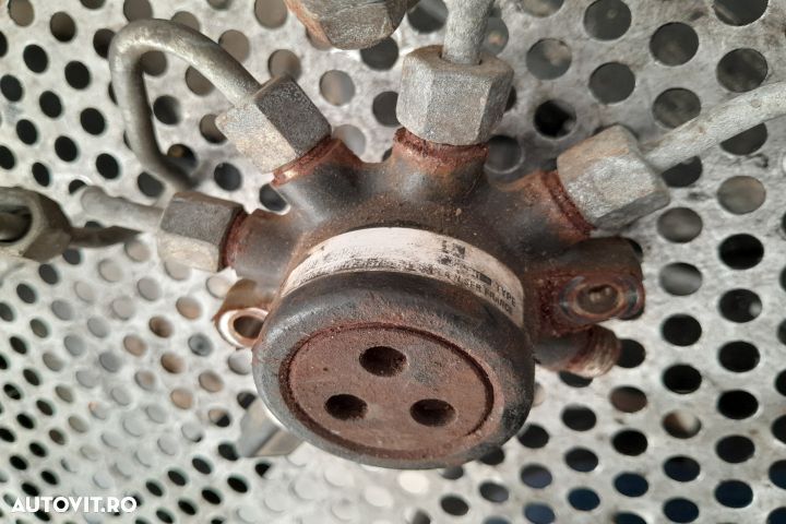 Rampa injectoare Ford Transit Connect 1 [2002 - 2009] Van 1.8 TD MT L - 1