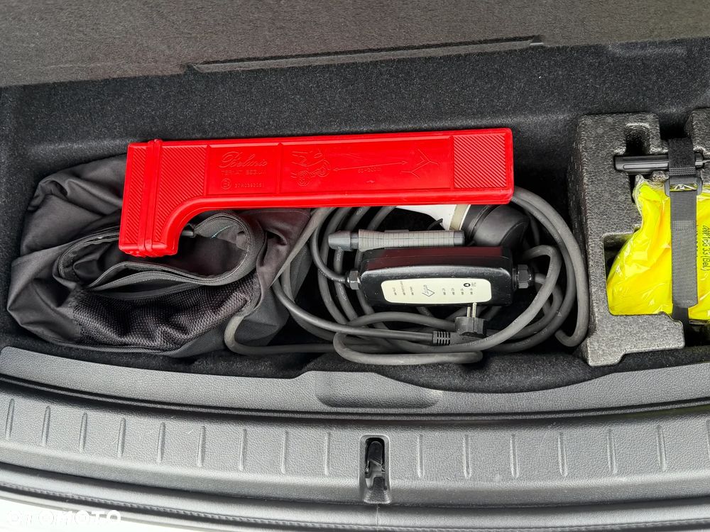 BMW Seria 2 225xe iPerformance Sport Line - 32