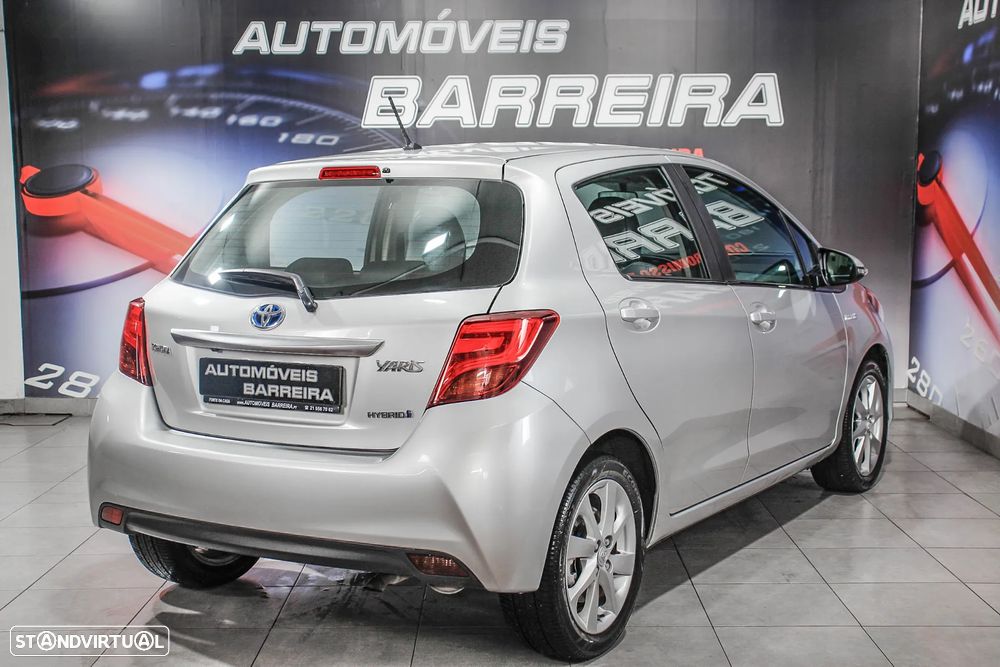 Toyota Yaris 1.5 HSD Sport - 6