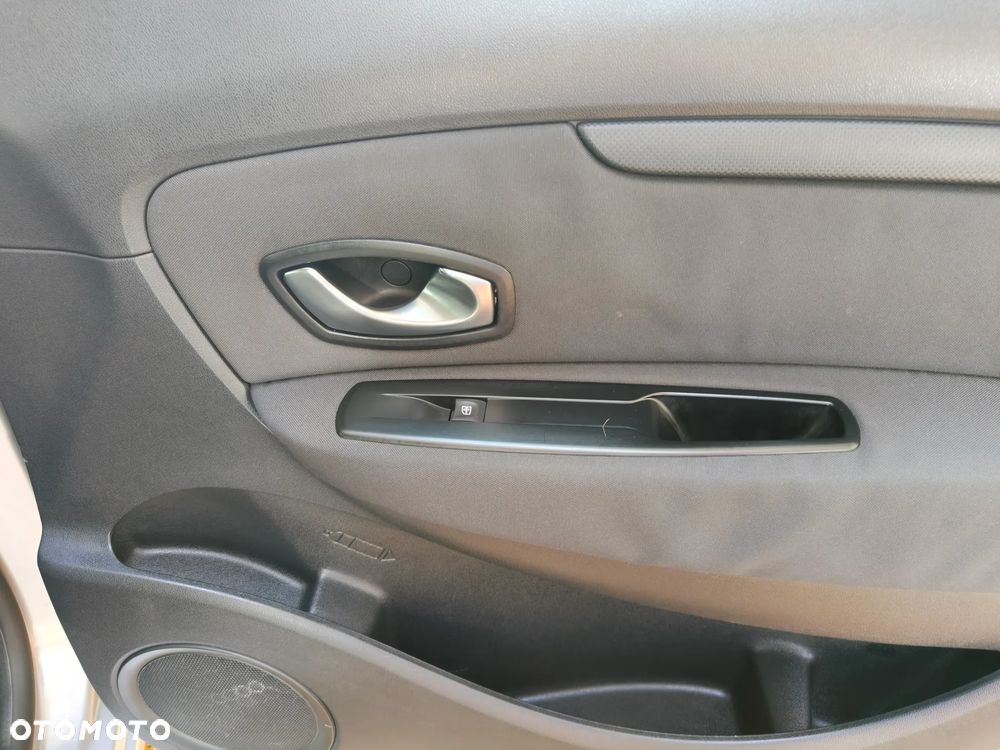 Renault Grand Scenic Gr 1.4 16V TCE Privilege - 16