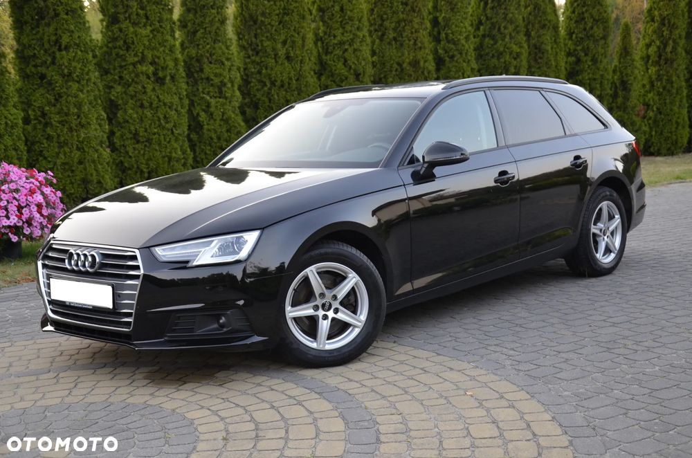 Audi A4 Avant 30 TDI S tronic design - 9