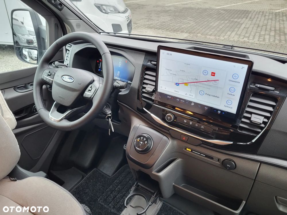LMC Tourer Lift H634 - 4 osobowy / Ford Transit - 13