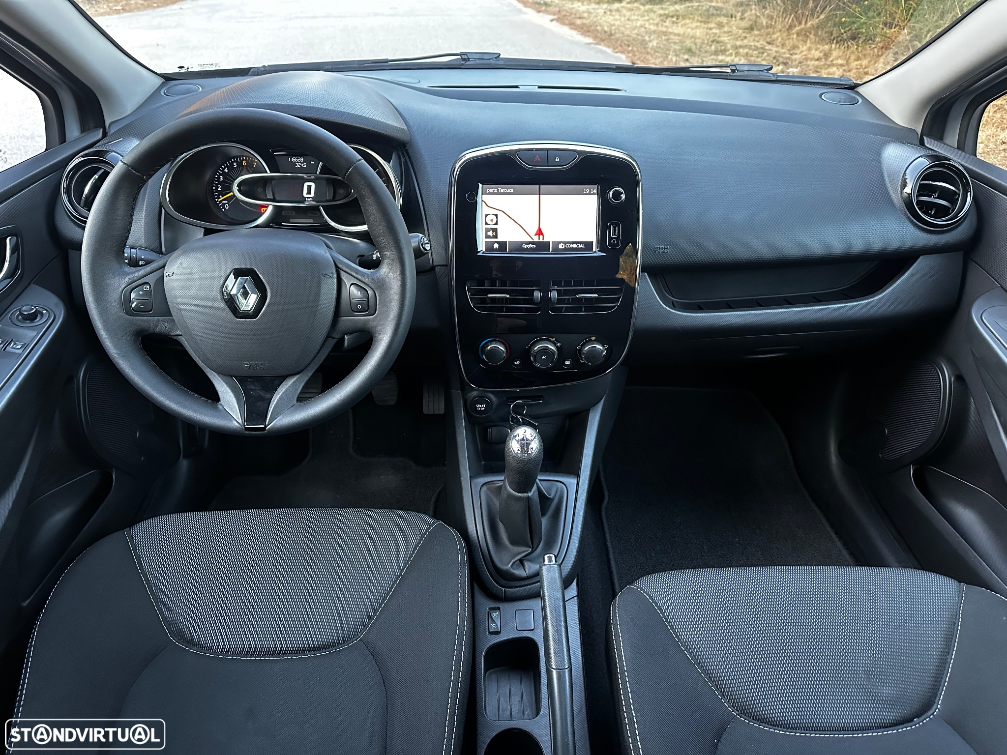 Renault Clio 0.9 TCE Limited - 31