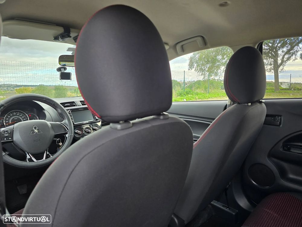 Mitsubishi Space Star 1.2 Intense Connect Edition - 10