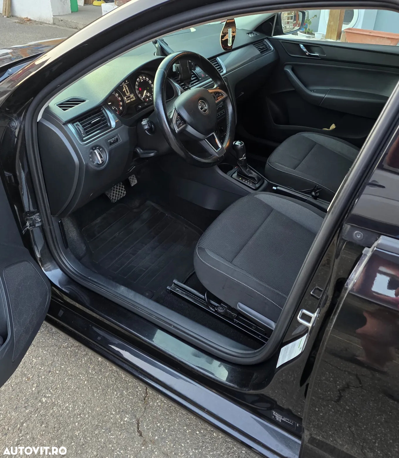 Skoda RAPID Spaceback 1.6 TDI DSG Active - 5