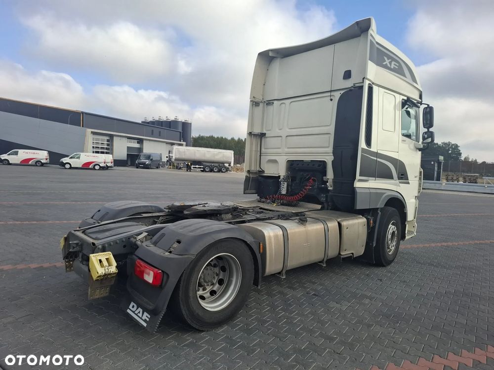 DAF XF - 18