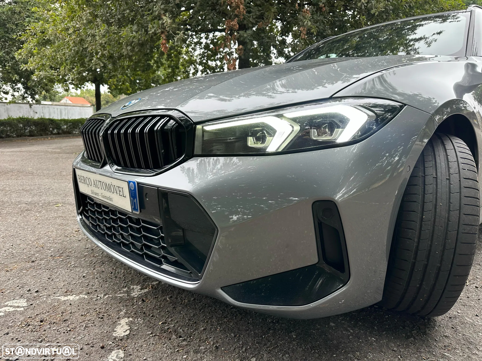 BMW 330 e Touring Pack Desportivo M Auto - 13
