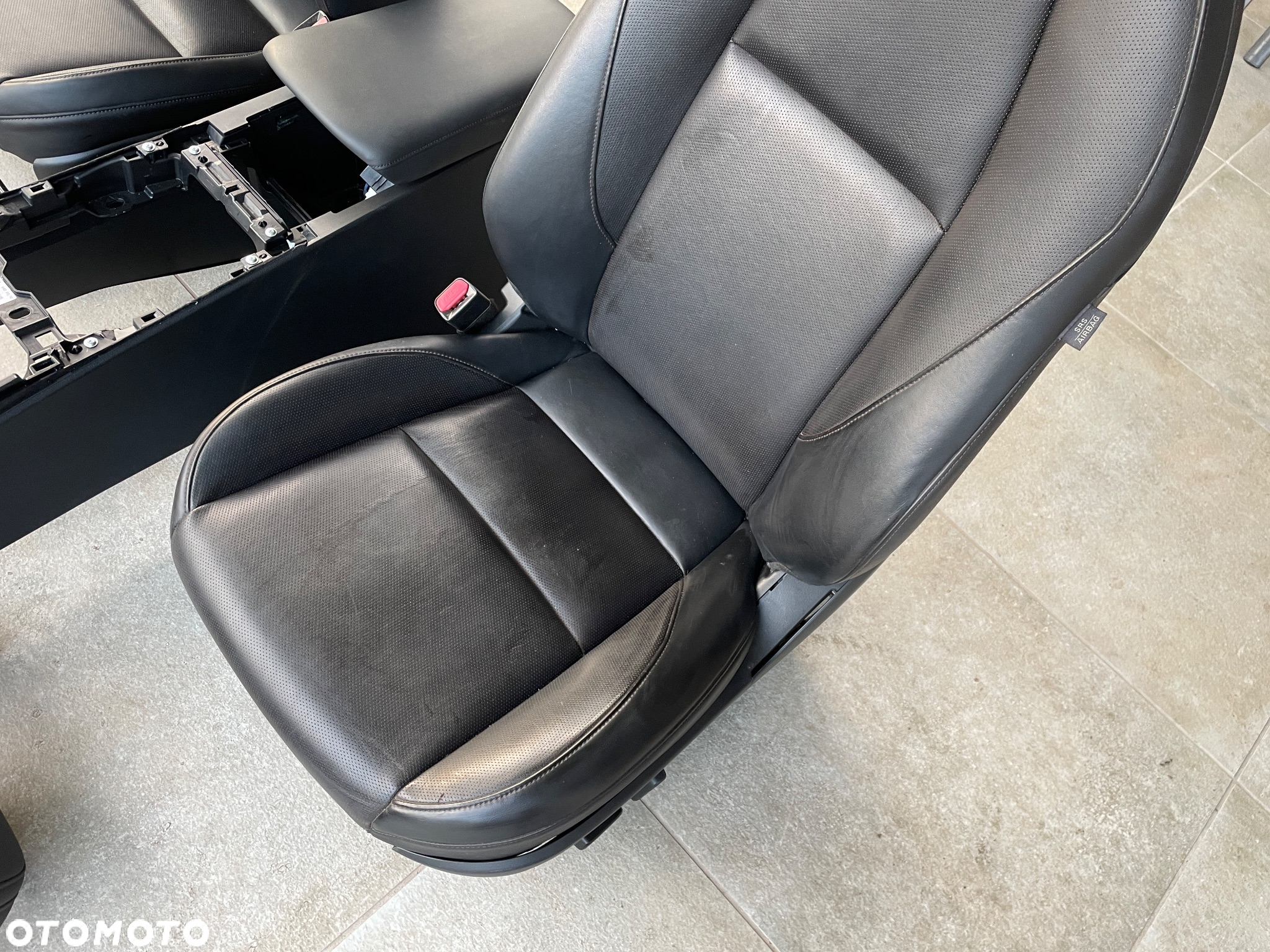 Komplet Foteli skórzanych Mazda 3 BP IV  Europa  stan BDB - 4