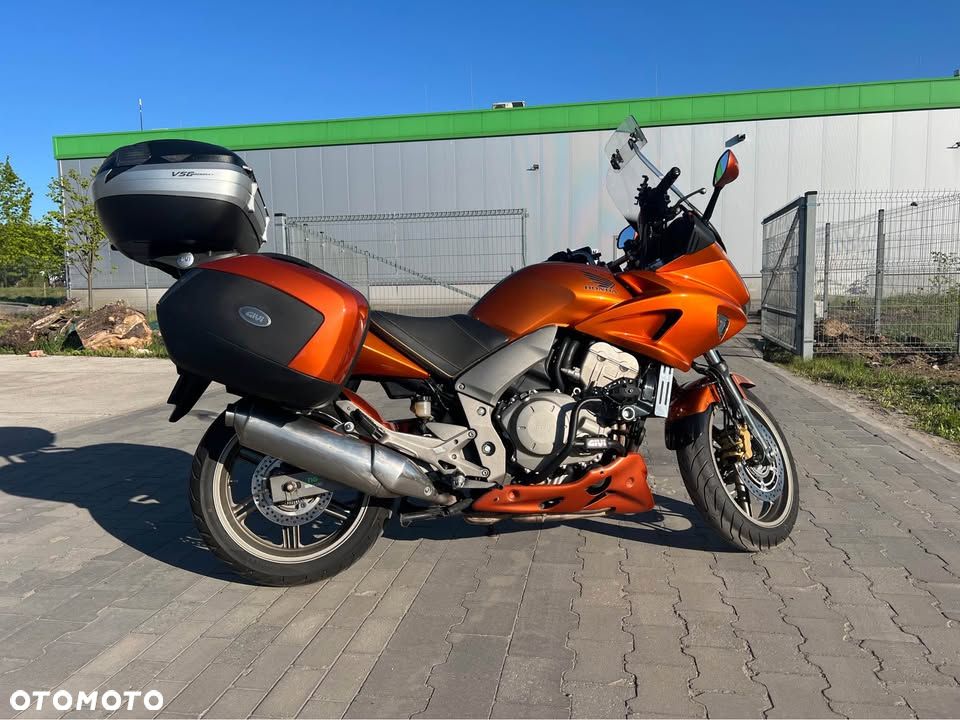 Honda CBF - 10