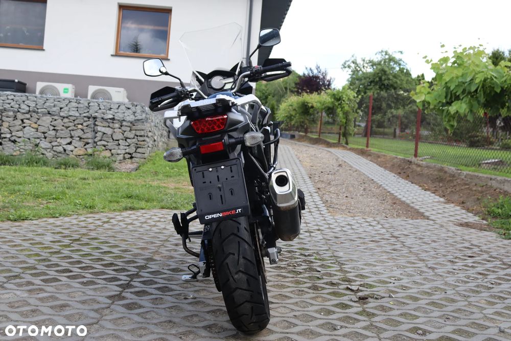 Suzuki V-STROM - 7