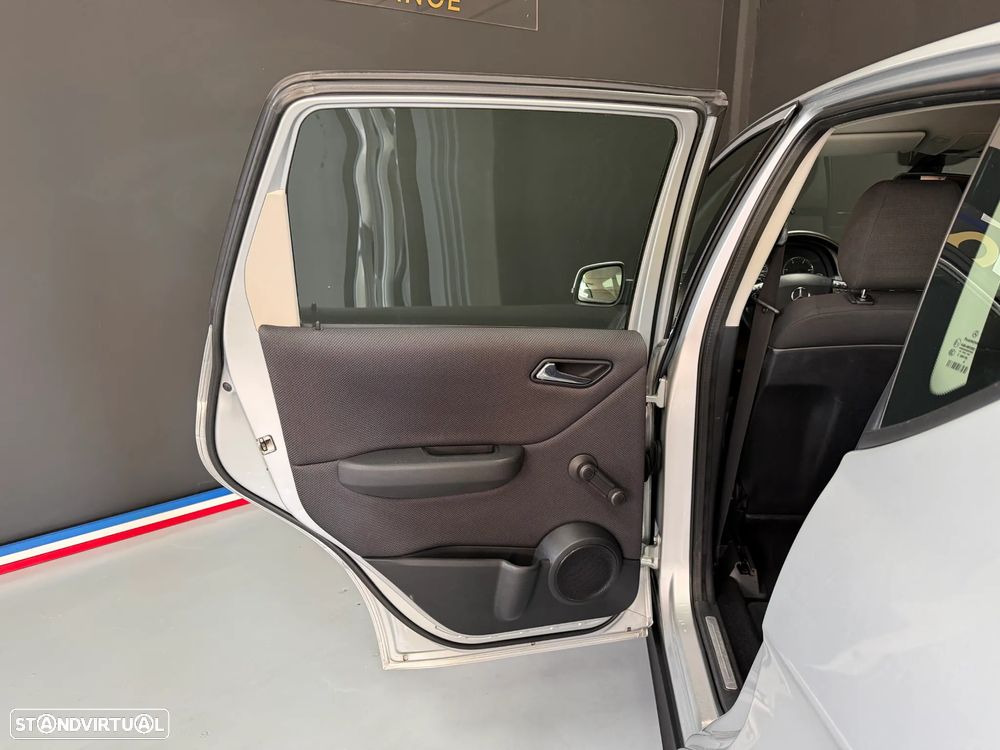 Mercedes-Benz A 180 CDI Avantgarde DPF Special Edition - 27