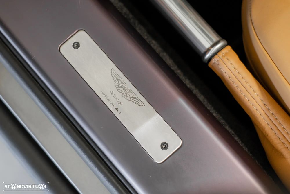 Aston Martin Vantage Roadster V8 Sportshift - 28