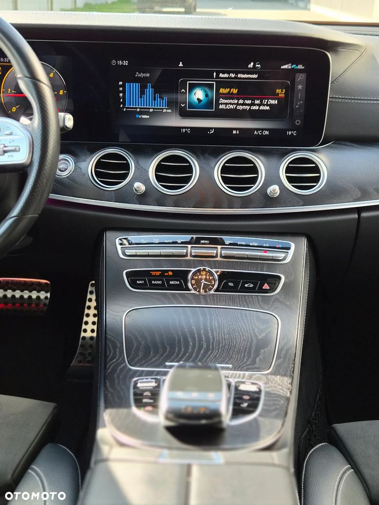 Mercedes-Benz Klasa E 220 d 4-Matic AMG - 18