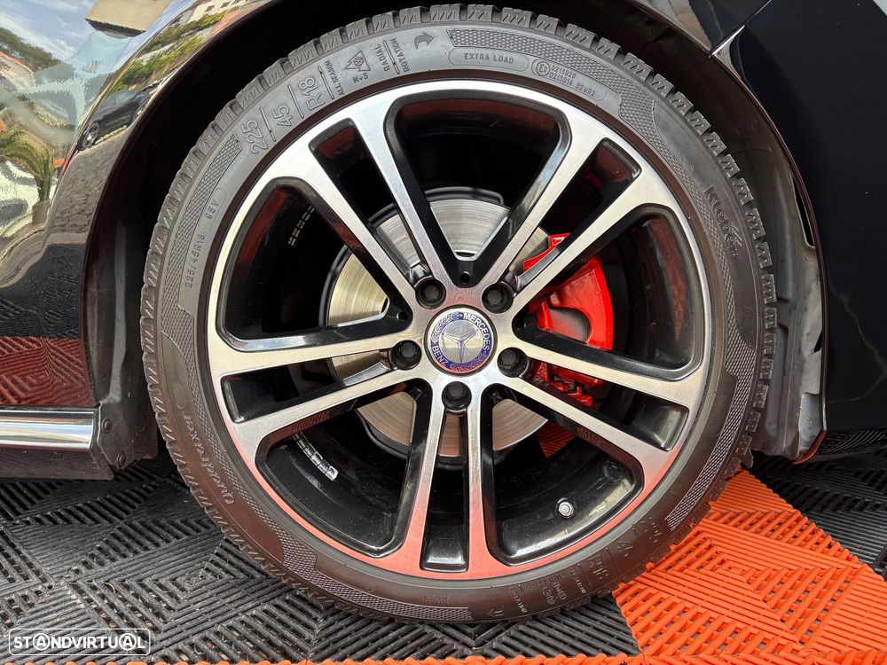 Mercedes-Benz CLA 220 d 7G-DCT AMG Line - 4