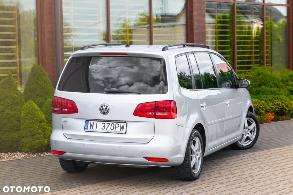 Volkswagen Touran - 6