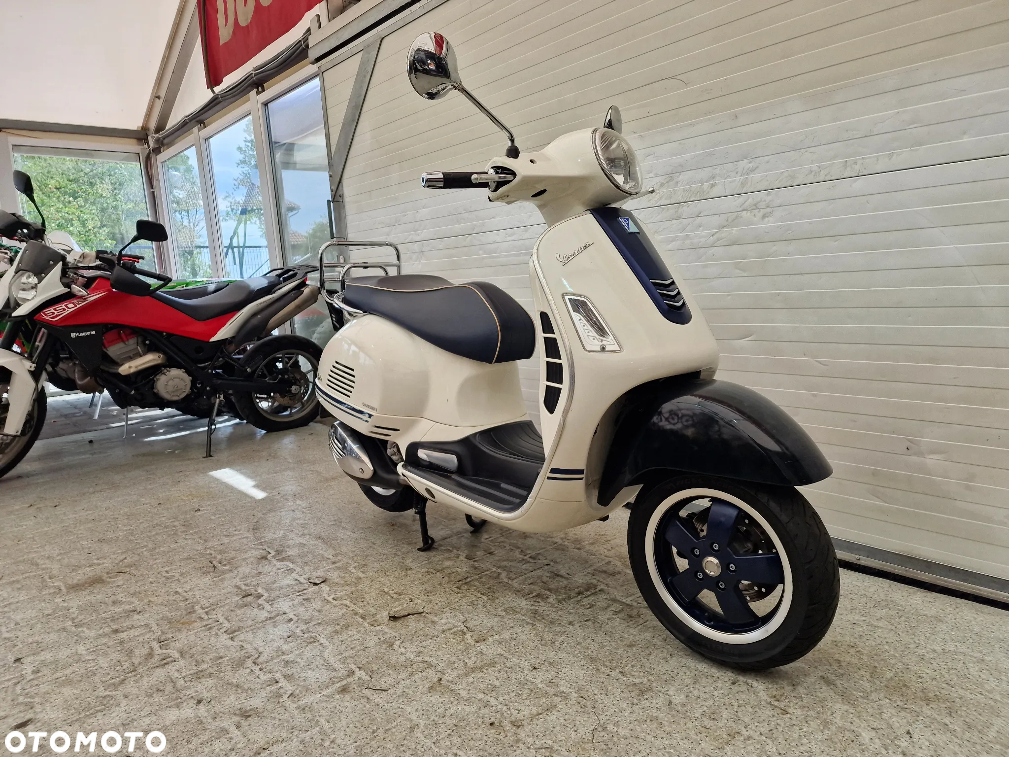 Piaggio Vespa - 20