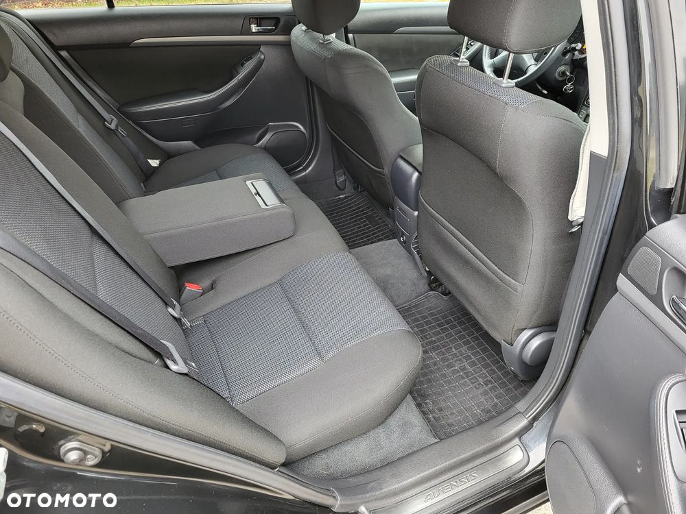 Toyota Avensis 1.8 VVT-i Executive - 18