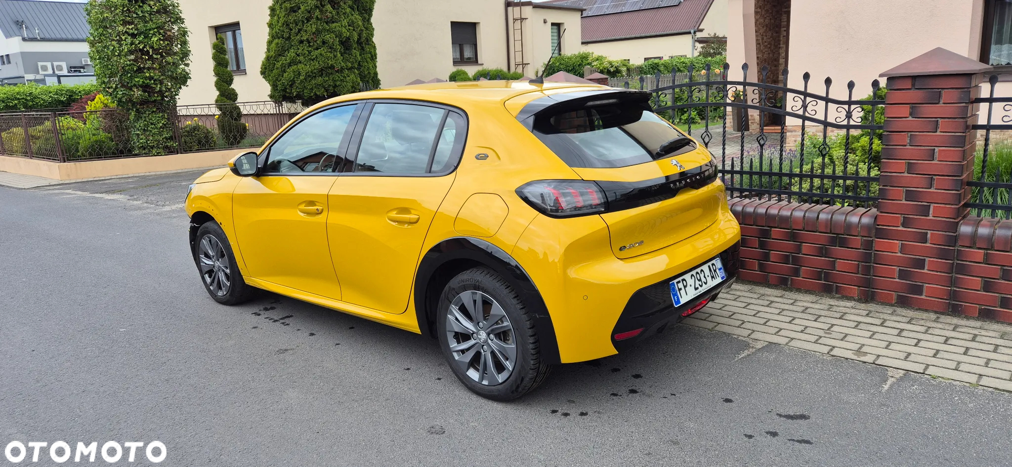 Peugeot 208 - 5