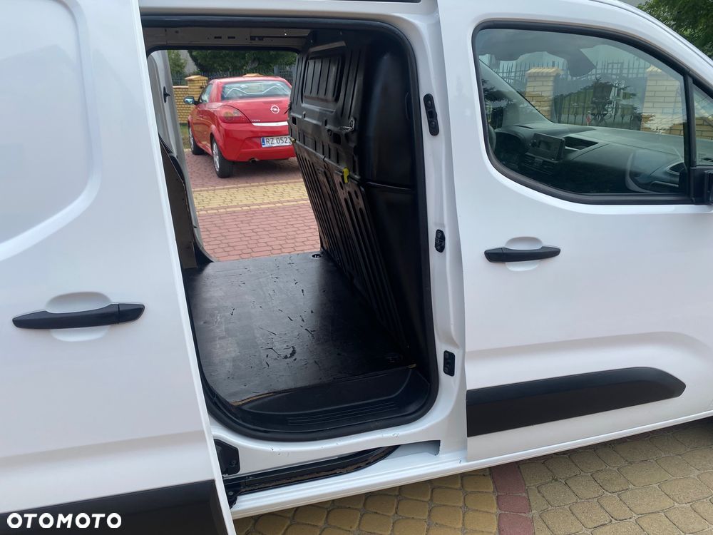 Citroën BERLINGO 1.6 HDI, MAX długi, 3-osobowy, klimatyzacja, zakupiony w salonie w Rzeszowie, bezwypadkowy - 8