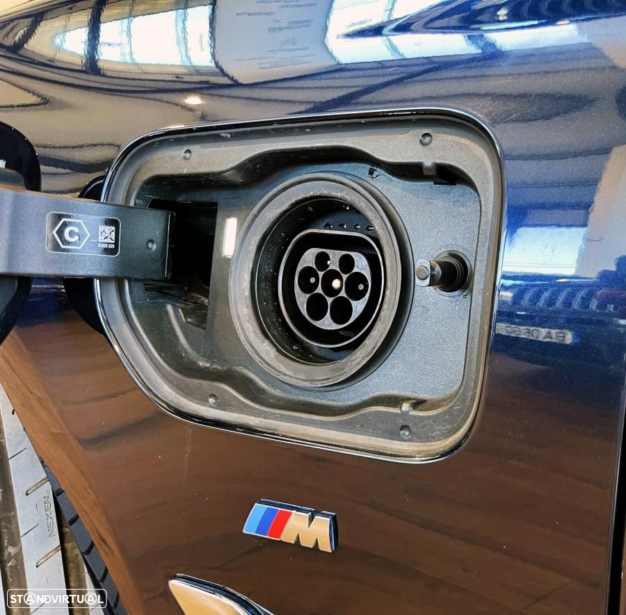 BMW 530 e Pack Desportivo M - 10