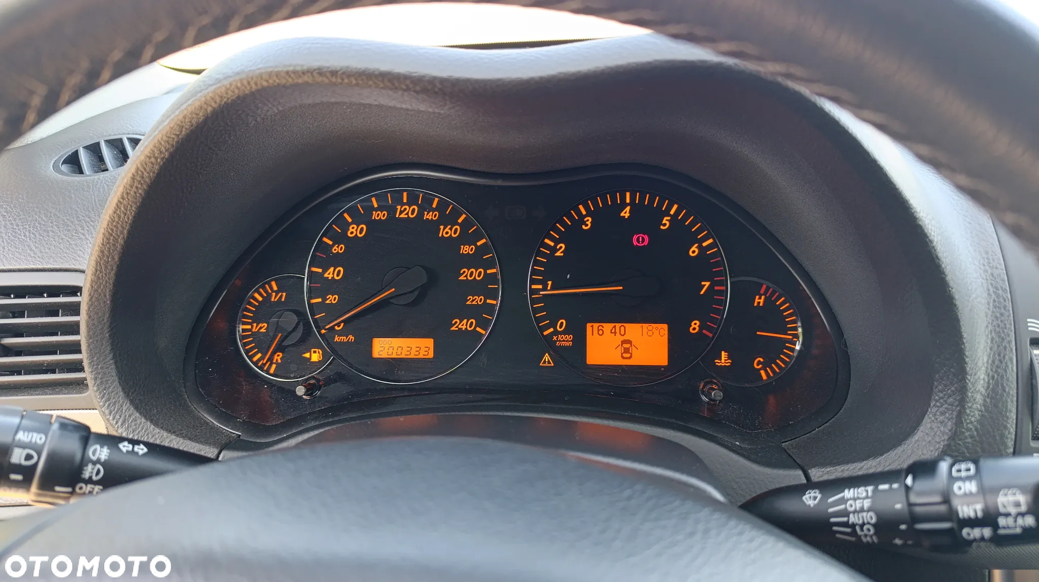 Toyota Avensis 1.8 VVT-i Luna - 12
