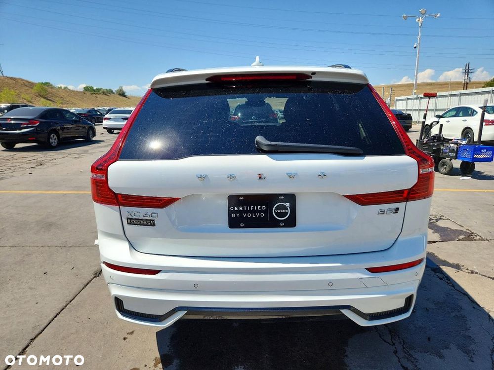Volvo XC 60 B5 B AWD Plus Bright - 6