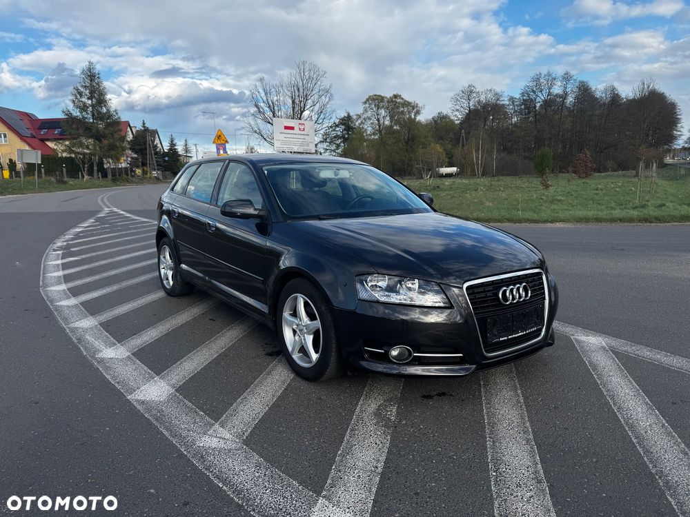 Audi A3 Sportback 1.6 Ambiente - 4