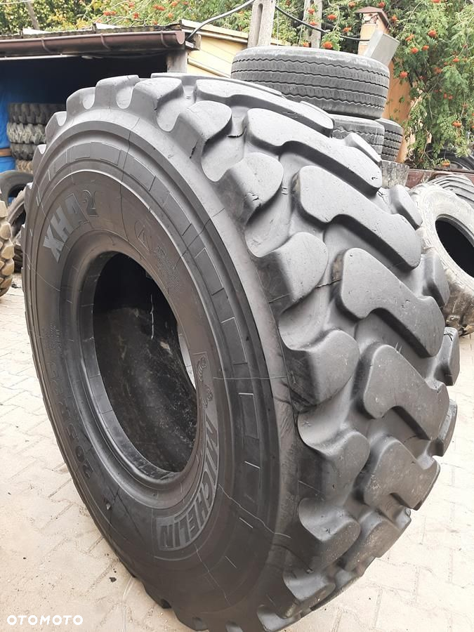 Opona używana przemysłowa 20.5R25 MICHELIN XHA2; 3000zł W4097 - 2