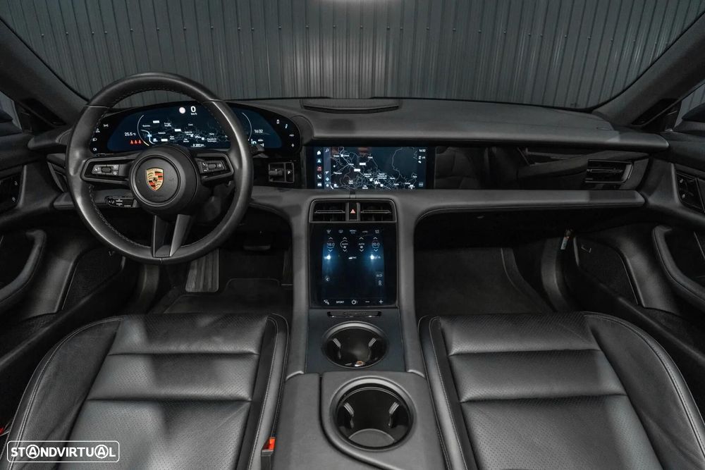 Porsche Taycan 4S - 7