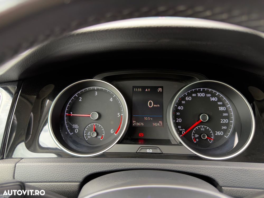 Volkswagen Golf 2.0 TDI SCR Highline - 27