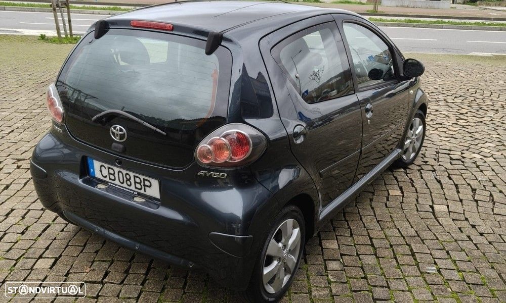 Toyota Aygo 1.0 - 7