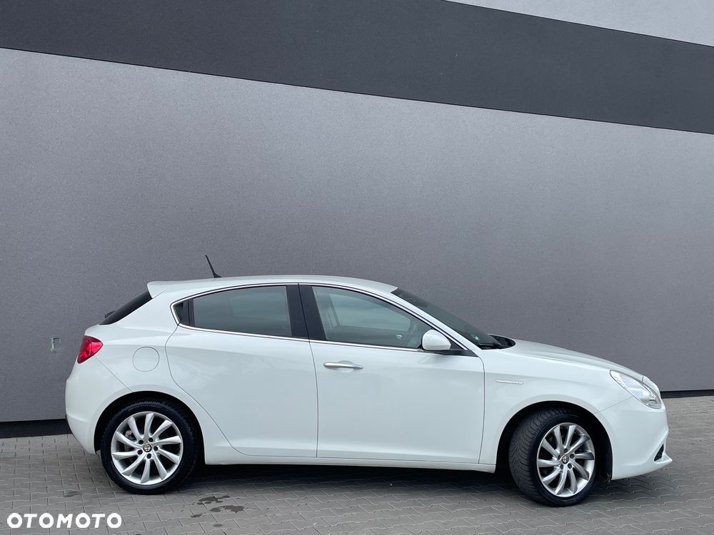 Alfa Romeo Giulietta - 16