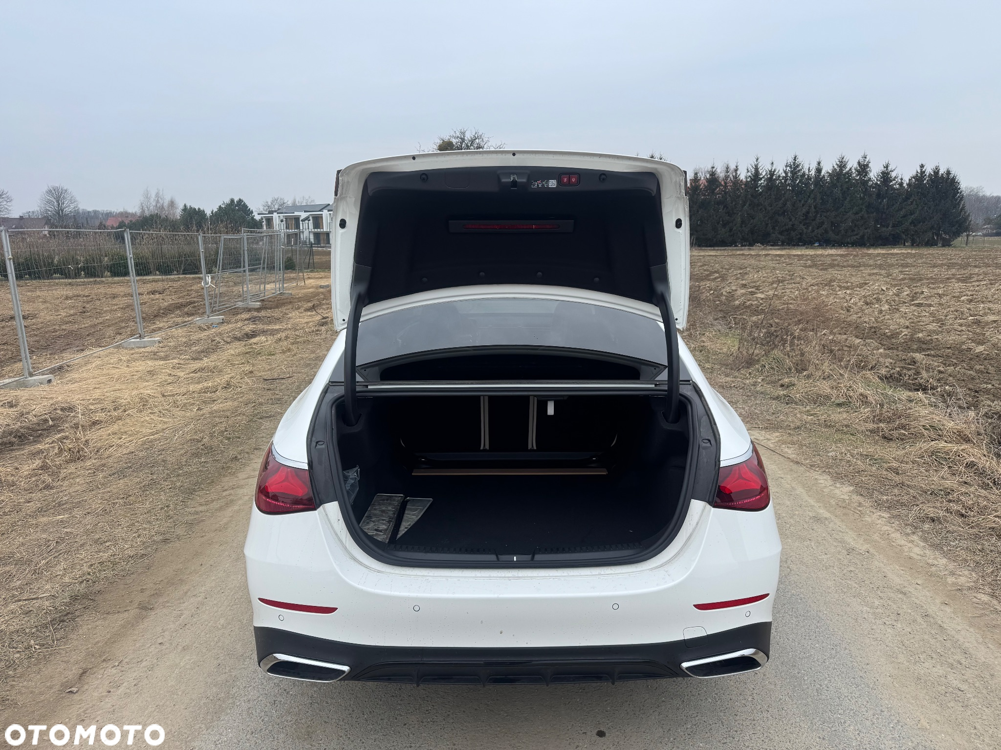 Mercedes-Benz Klasa E 200 AMG - 8