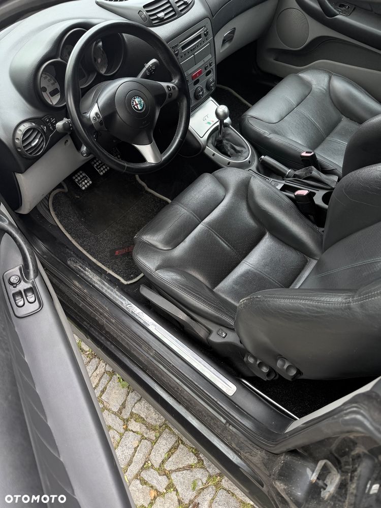 Alfa Romeo GT 1.8TS Impression - 2