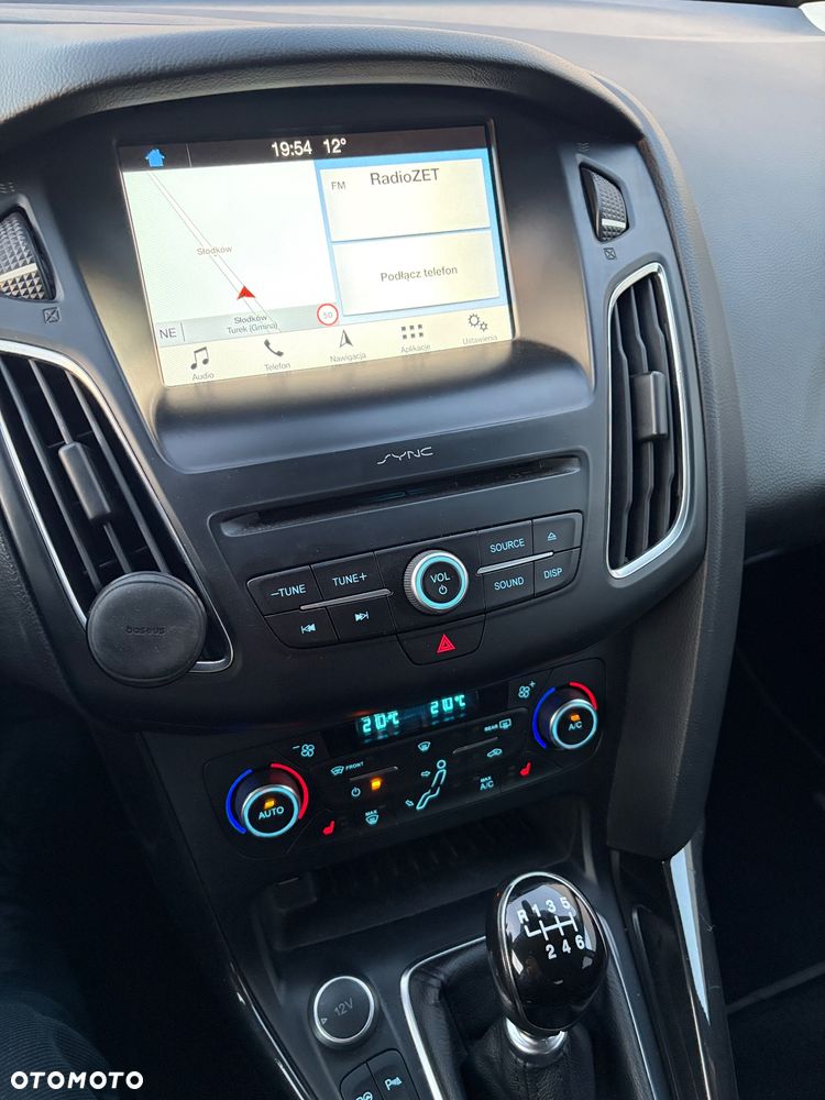 Ford Focus 1.0 EcoBoost Start-Stopp-System ST-LINE - 12