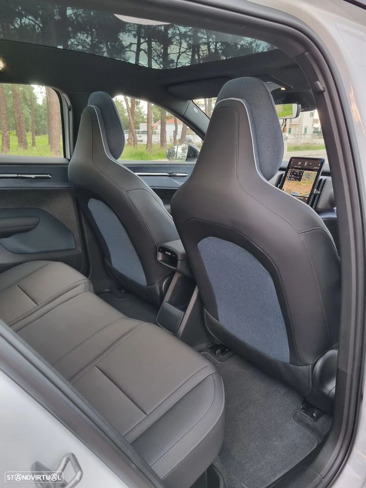 Volvo EX30 69 kWh Twin Motor Ultra - 10